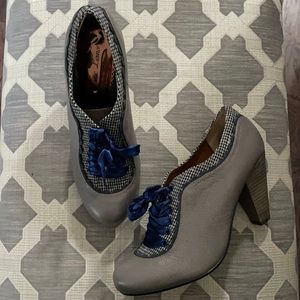 Poetic License Backlash heels